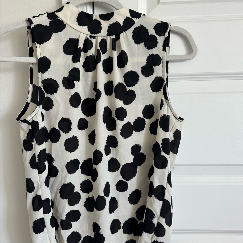 Cute black & white blouse by Who What Wear Brand